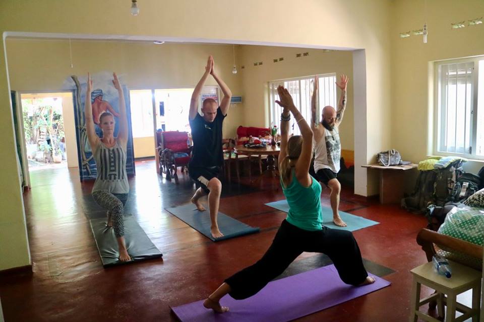 Julie Jewels Bertrand teaching yoga in Sri Lanka / Shine by Jewels
